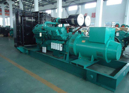 东昌800kw康明斯柴油发电机组图片 东昌800kw康明斯柴油发电机组图片